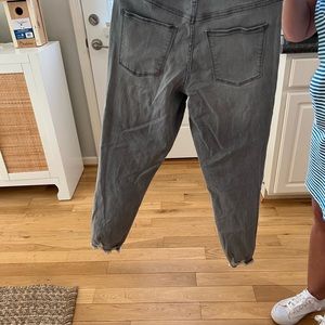 Universal Threads size 6 cropped grey jeans